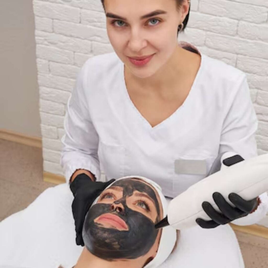 Carbon Facial in moti nagar